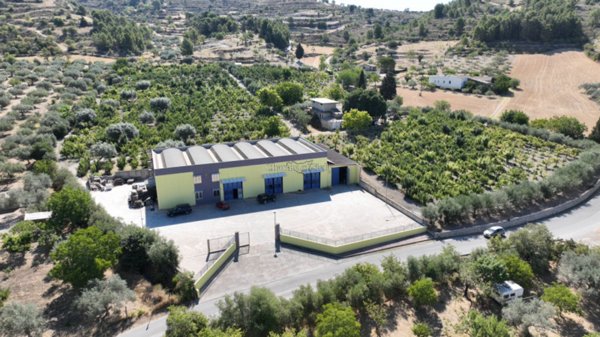 locale di sgombero in vendita a Giarratana