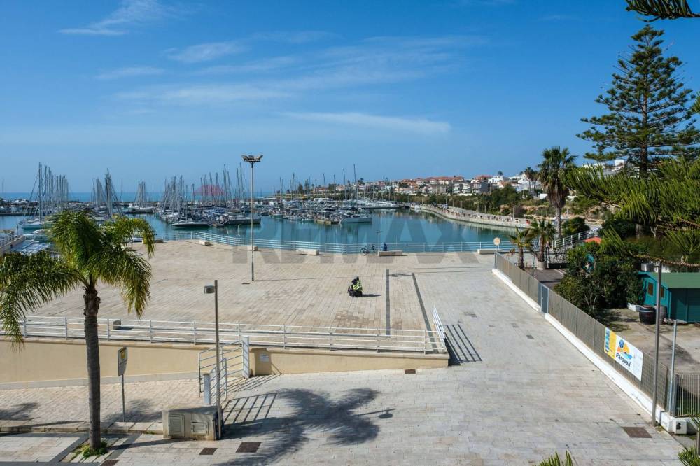 casa indipendente in vendita a Giarratana