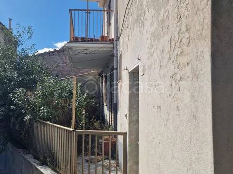 casa indipendente in vendita a Giarratana in zona Giarratana