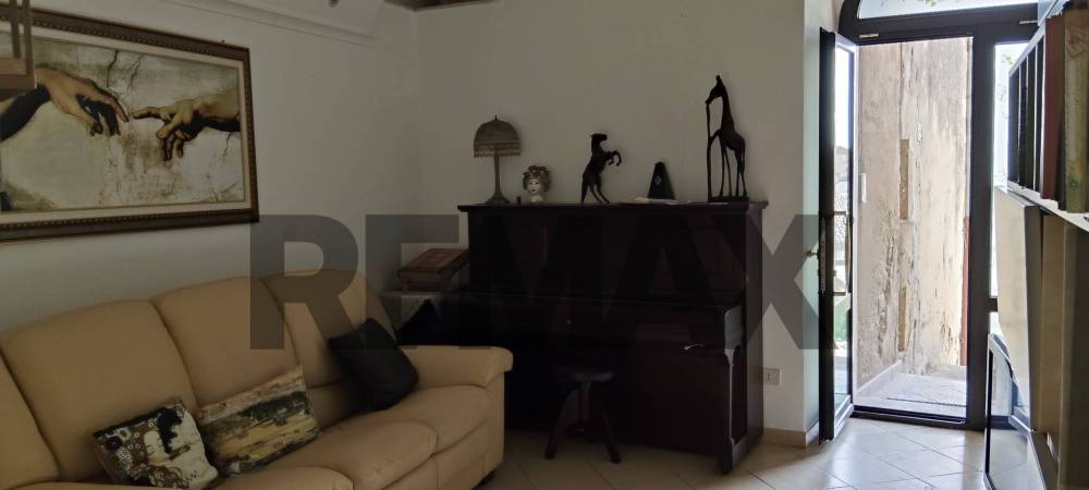 casa indipendente in vendita a Giarratana