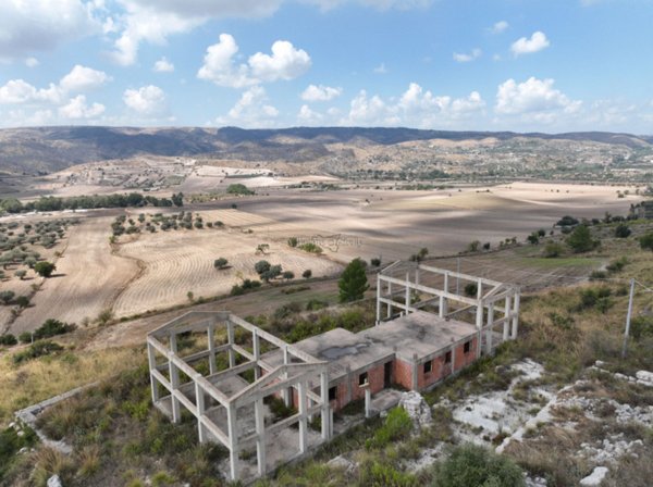 casa indipendente in vendita a Giarratana