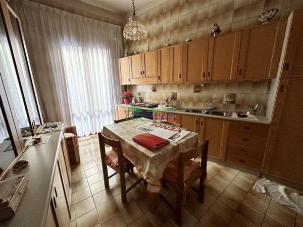 casa indipendente in vendita a Giarratana in zona Giarratana