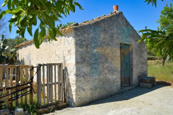 casa indipendente in vendita ad Ispica