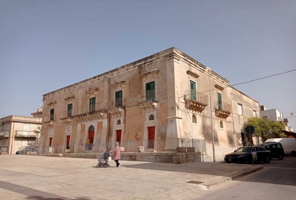 casa indipendente in vendita ad Ispica