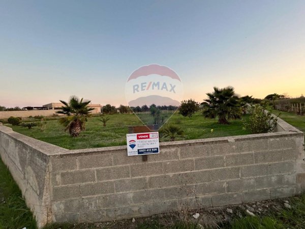 terreno agricolo in vendita ad Ispica in zona Santa Maria del Focallo