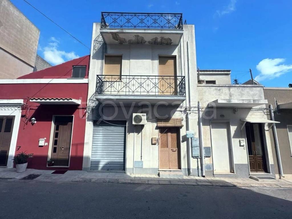 casa indipendente in vendita ad Ispica