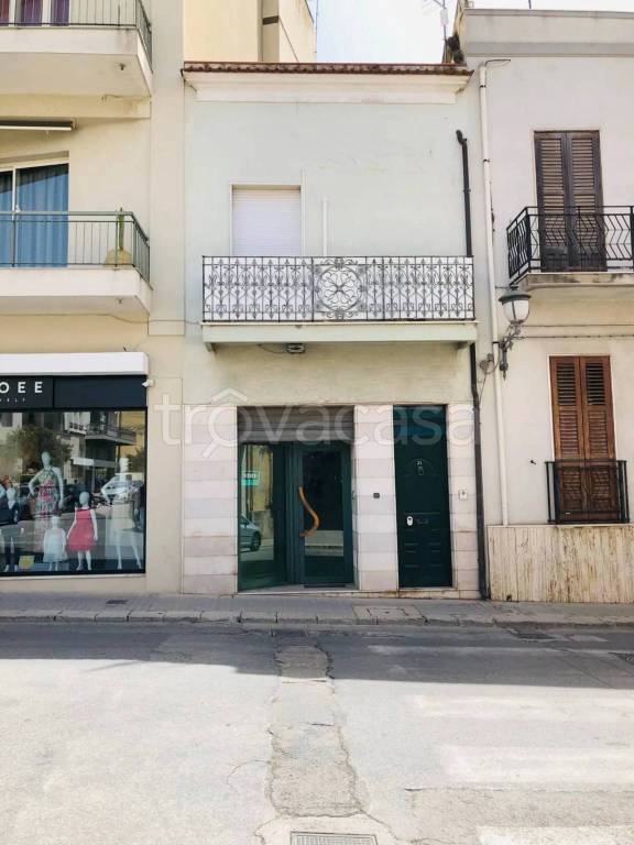 appartamento in vendita ad Ispica in zona Santa Maria del Focallo