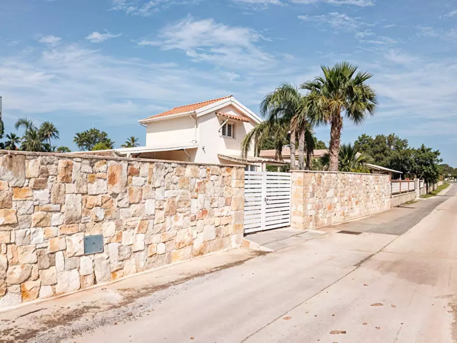 casa indipendente in vendita ad Ispica in zona Santa Maria del Focallo