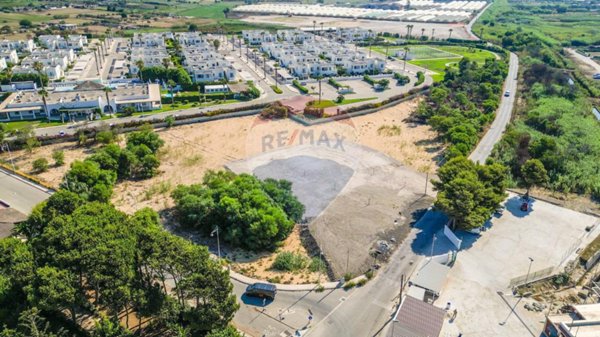 terreno agricolo in vendita ad Ispica in zona Santa Maria del Focallo