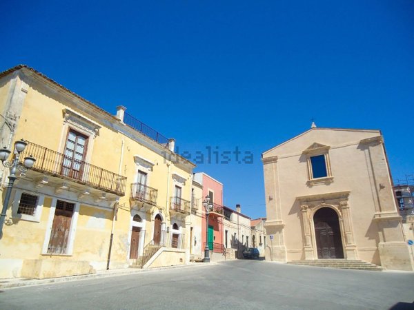casa indipendente in vendita ad Ispica