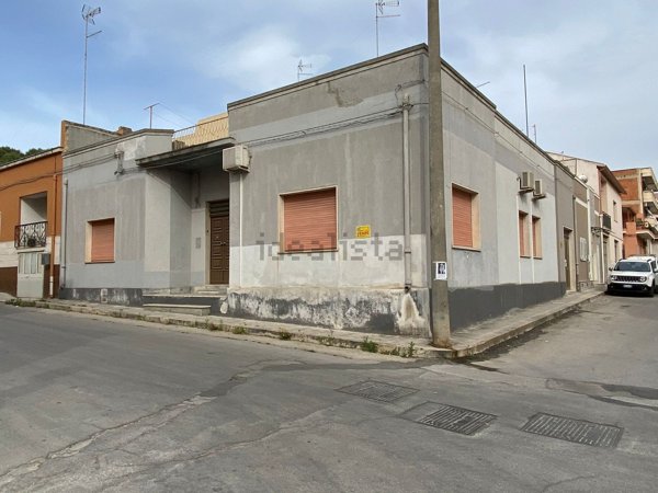 casa indipendente in vendita ad Ispica