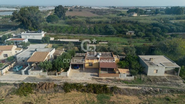 casa indipendente in vendita ad Ispica
