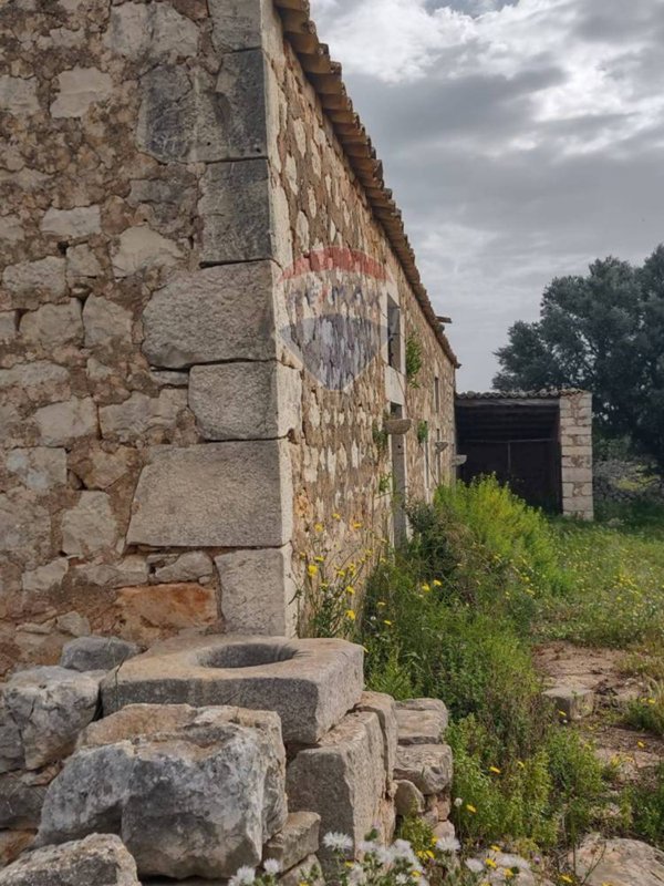casa indipendente in vendita ad Ispica