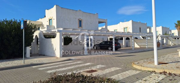 appartamento in vendita ad Ispica in zona Santa Maria del Focallo