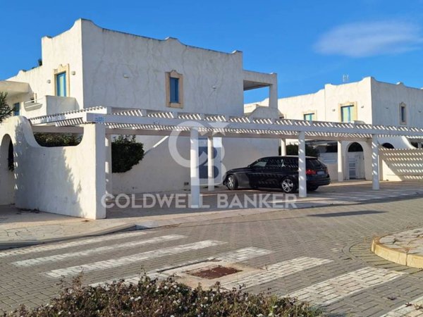 appartamento in vendita ad Ispica in zona Santa Maria del Focallo