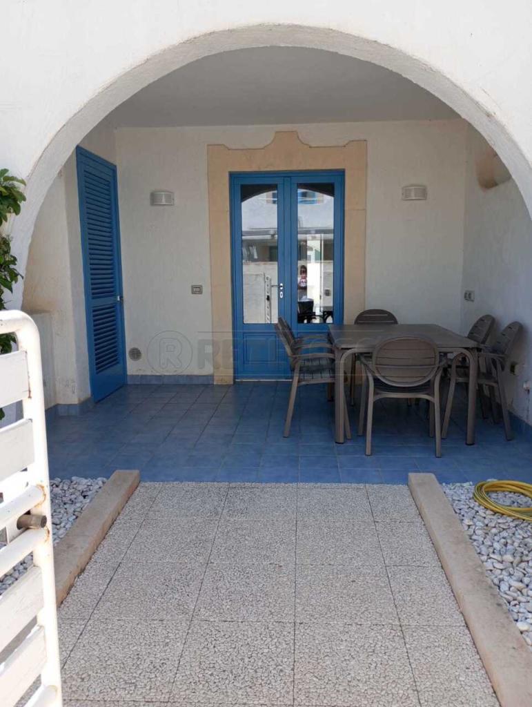 casa indipendente in vendita ad Ispica in zona Santa Maria del Focallo