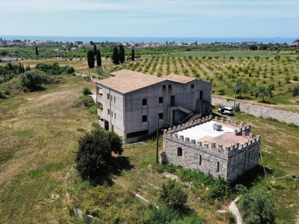 casa indipendente in vendita ad Ispica