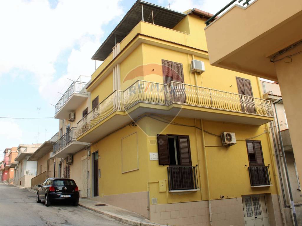 casa indipendente in vendita ad Ispica