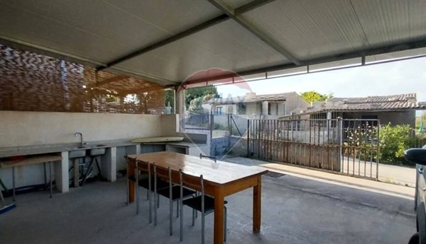 casa indipendente in vendita ad Ispica in zona Santa Maria del Focallo