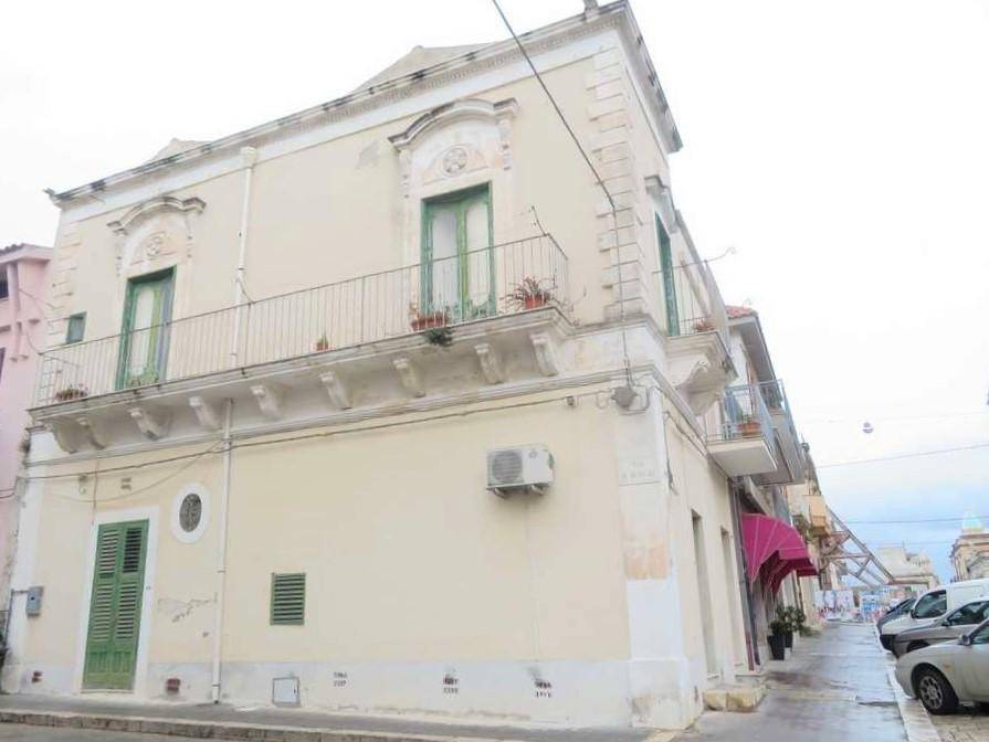 casa indipendente in vendita ad Ispica