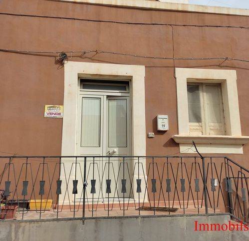 casa indipendente in vendita ad Ispica