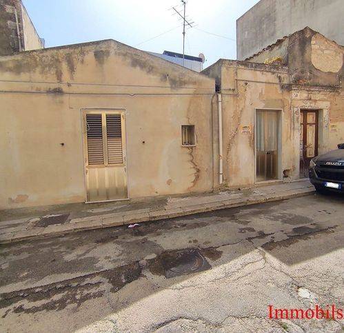 casa indipendente in vendita ad Ispica