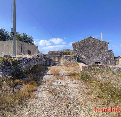 casa indipendente in vendita ad Ispica