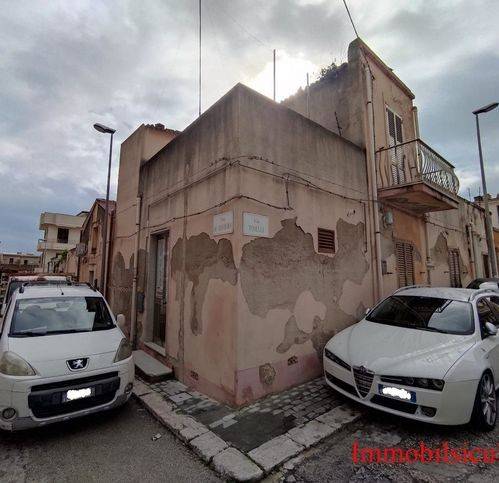 casa indipendente in vendita ad Ispica