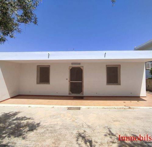 casa indipendente in vendita ad Ispica in zona Santa Maria del Focallo