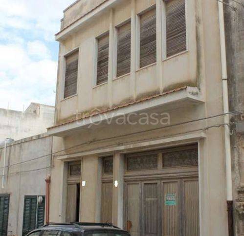 casa indipendente in vendita ad Ispica