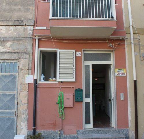 casa indipendente in vendita ad Ispica