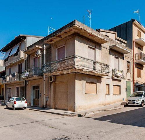 casa indipendente in vendita ad Ispica
