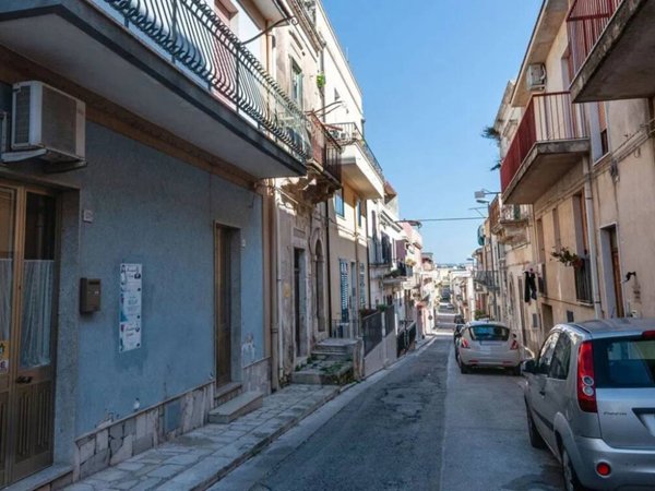 casa indipendente in vendita ad Ispica