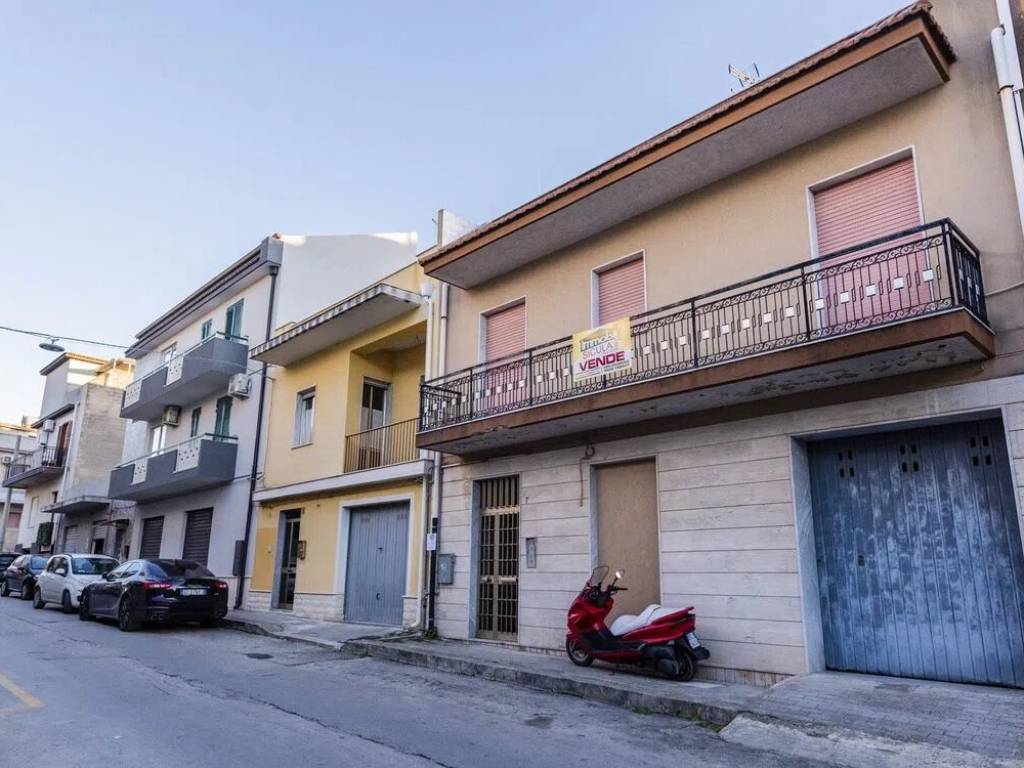 casa indipendente in vendita ad Ispica