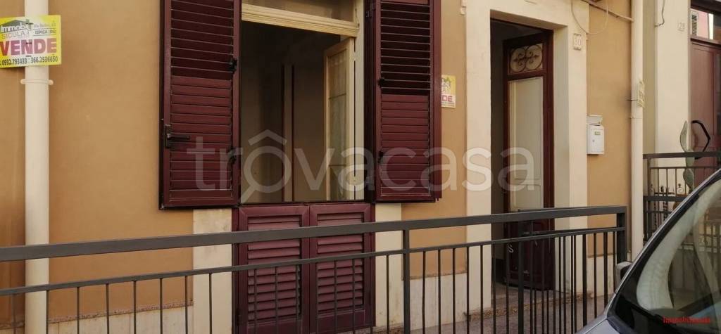 casa indipendente in vendita ad Ispica