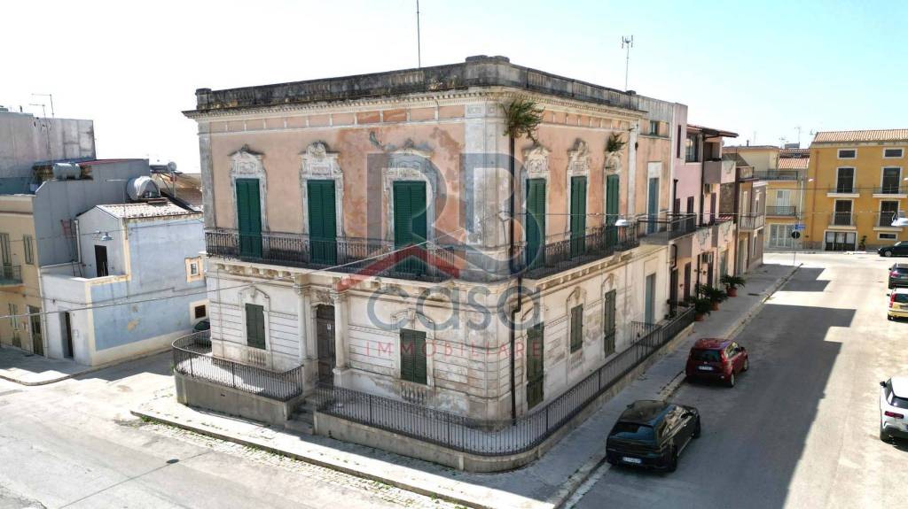casa indipendente in vendita ad Ispica in zona Santa Maria del Focallo