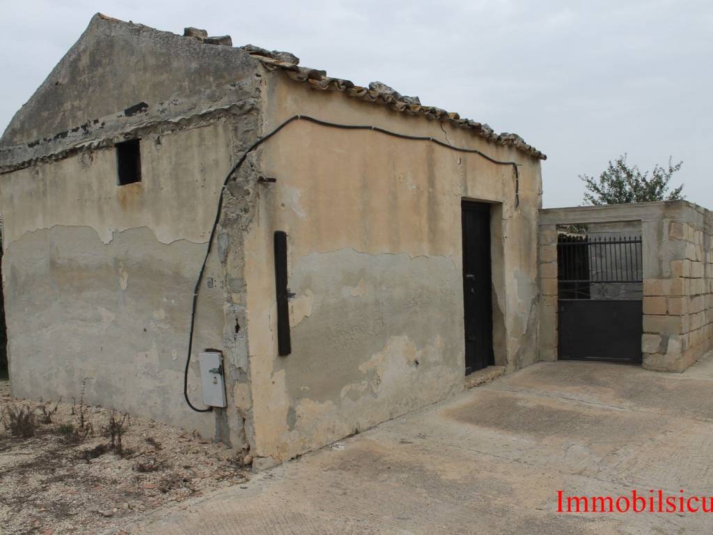 casa indipendente in vendita ad Ispica