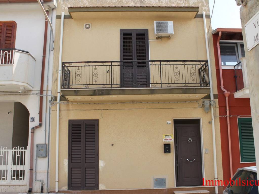 casa indipendente in vendita ad Ispica
