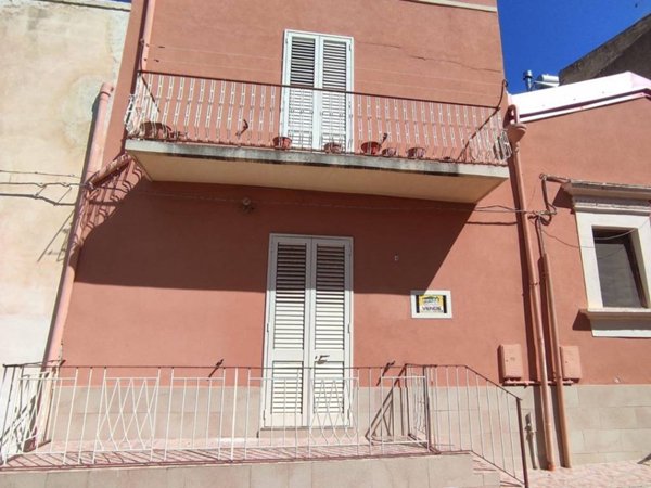 casa indipendente in vendita ad Ispica