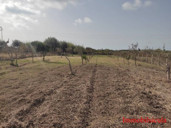 terreno agricolo in vendita ad Ispica in zona Santa Maria del Focallo