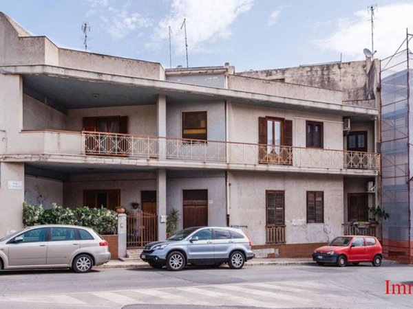 casa indipendente in vendita ad Ispica