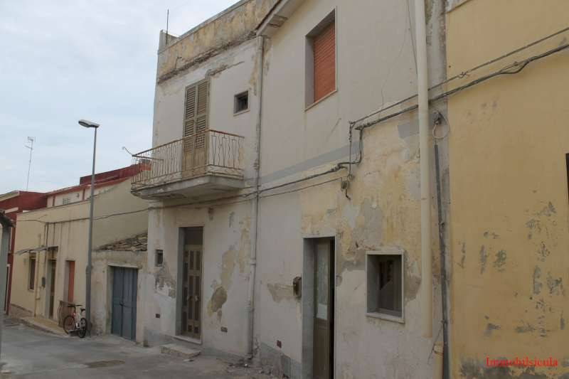 casa indipendente in vendita ad Ispica