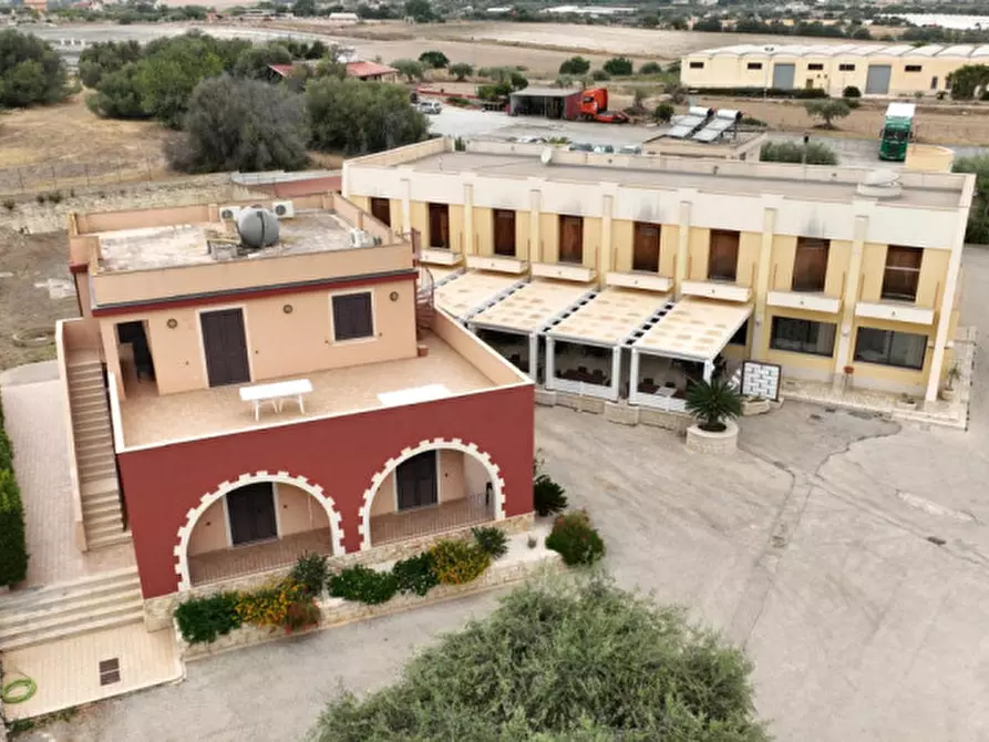 negozio in vendita ad Ispica in zona Santa Maria del Focallo
