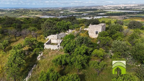 pentavano in vendita ad Ispica