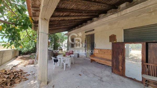 appartamento in vendita ad Ispica in zona Santa Maria del Focallo
