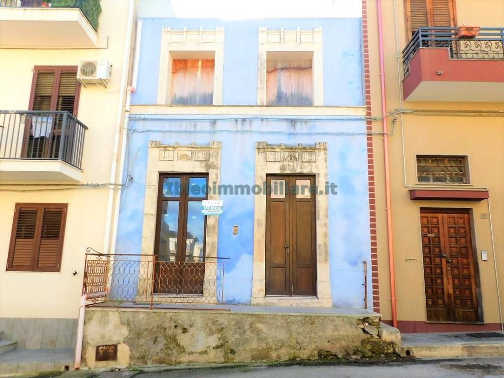 casa indipendente in vendita ad Ispica