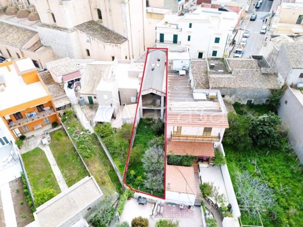 casa indipendente in vendita ad Ispica