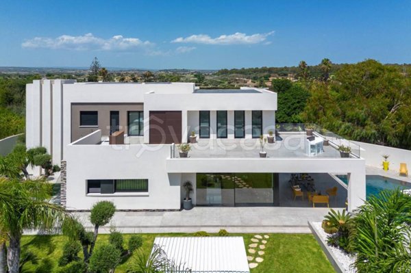 casa indipendente in vendita ad Ispica in zona Santa Maria del Focallo