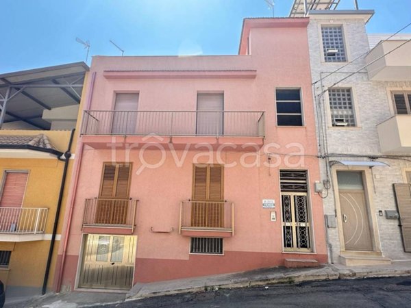 casa indipendente in vendita ad Ispica