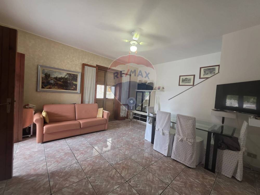 casa indipendente in vendita ad Ispica in zona Santa Maria del Focallo